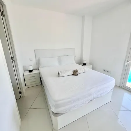 Modern Seaview Bossa Apartment *